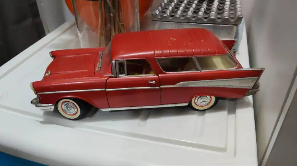 1957 Chevrolet Nomad & Kawasaki Motocross 2002 kx 250