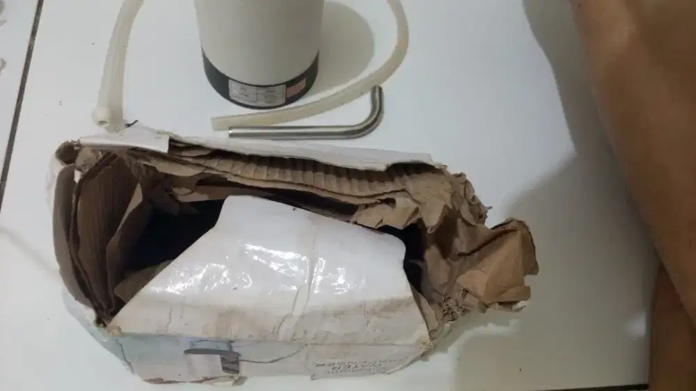 POMPA GALON UNTUK GALON AQUA FIT & LEMINARALE