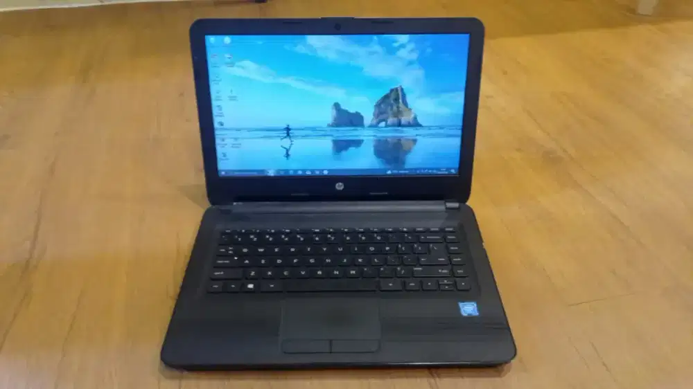 HP 14 celeron ram 8 ssd 128 mantappp