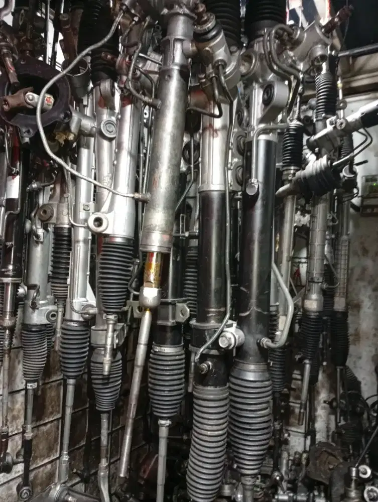 Bengkel mobil Power steering dan kaki kaki