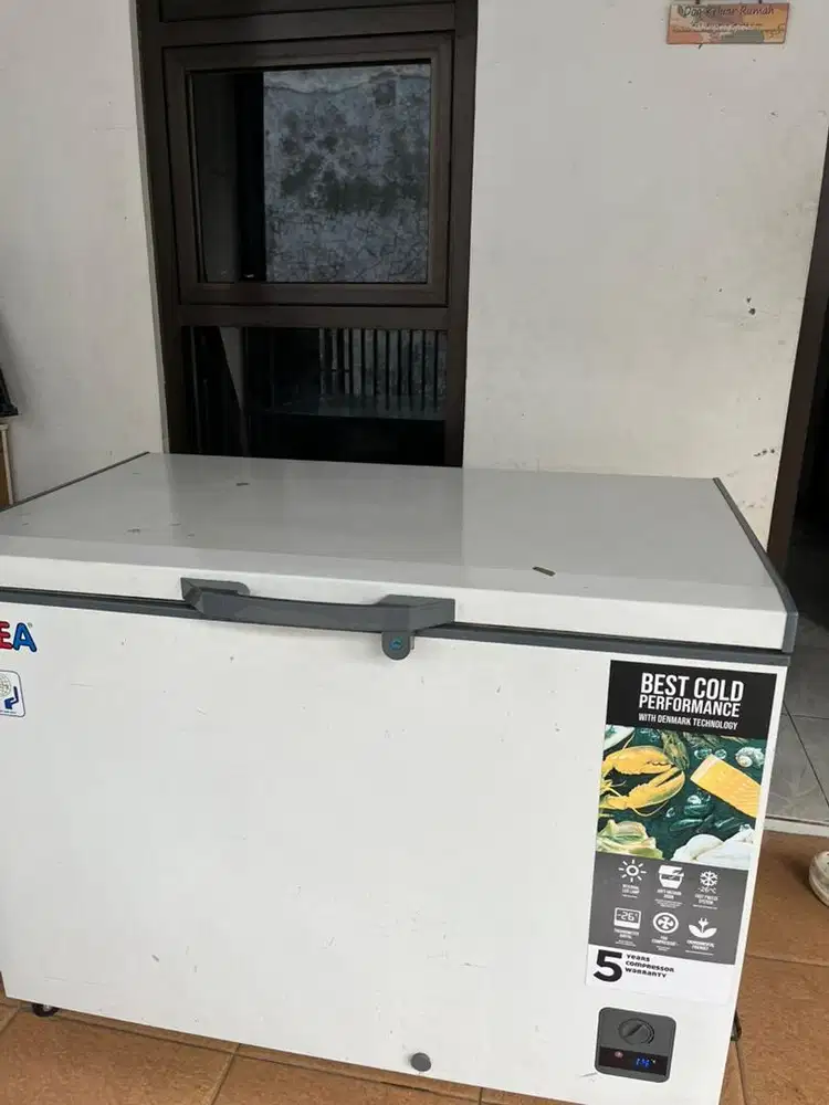 DIJUAL FREEZER BOX GEA – MASIH NORMAL