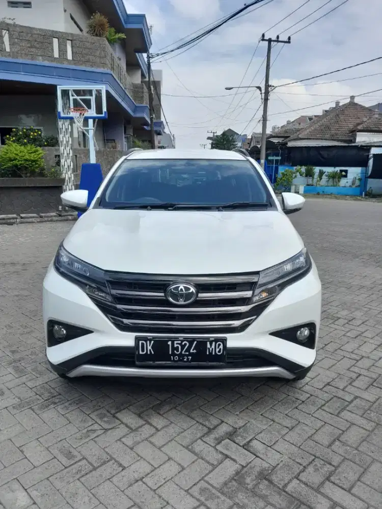 Toyota new Rush 2022 manual plat DK putih