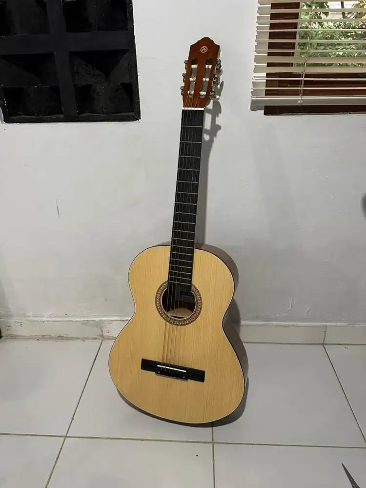 Gitar artisan mulus 98%