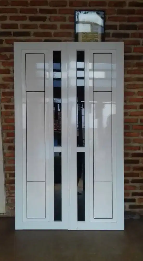 Pintu allumunium Acp