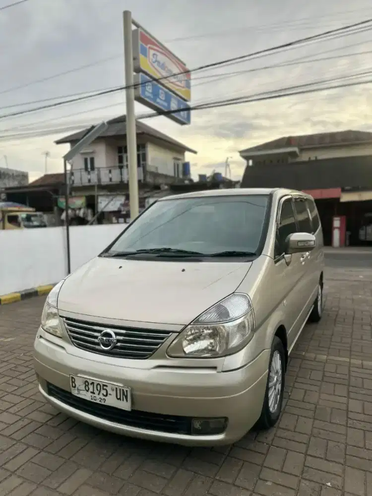 Nissan serena Hws 2009 At