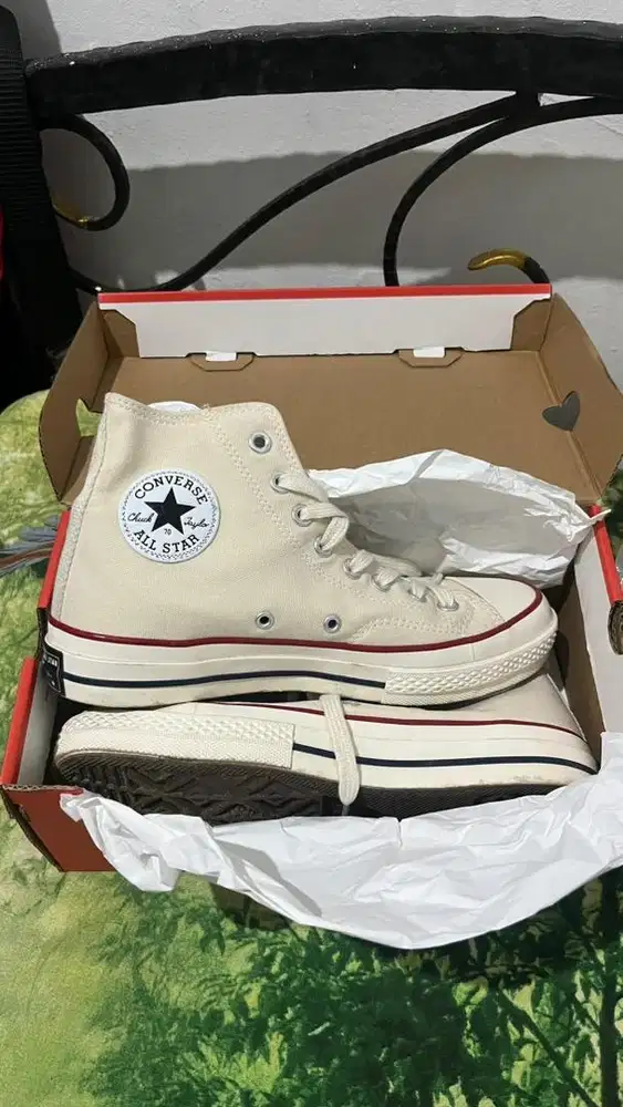 jual sepatu convers uk 39