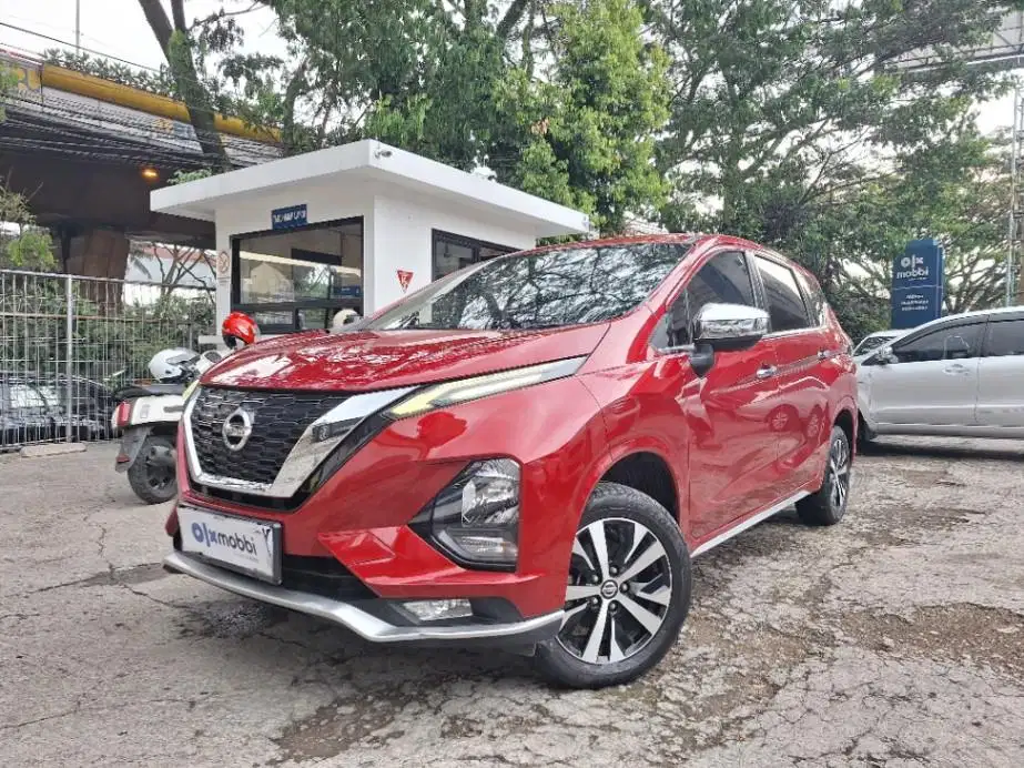 DP MURAH Nissan Livina 1.5 VL Bensin-AT 2019 Hitam CAIJD