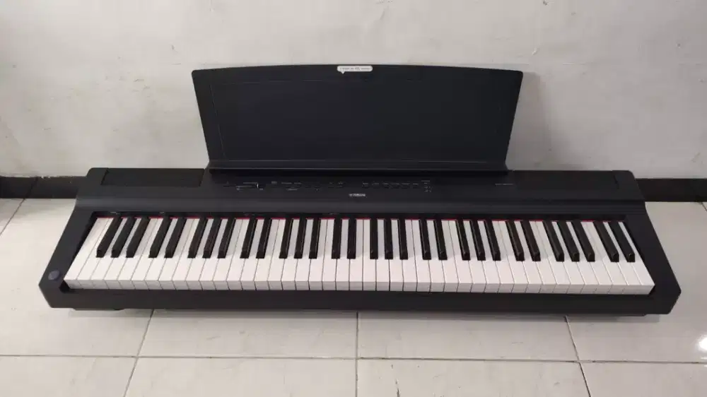 Yamaha p121 like new