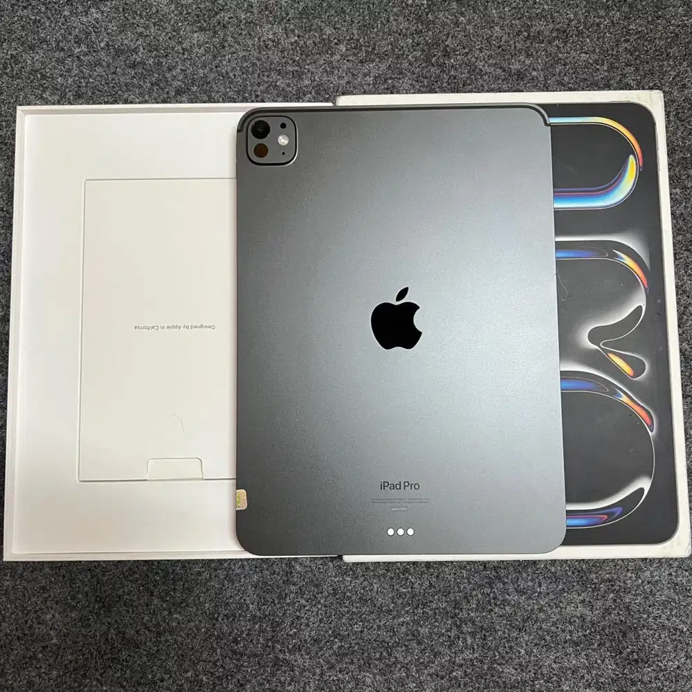 ipad pro m4 256 widi resmi ibox mulus like new fullset