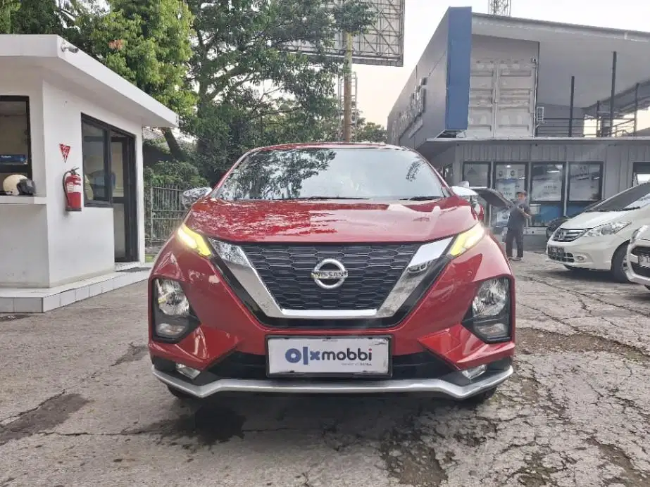DP MURAH Nissan Livina 1.5 VL Bensin-AT 2019 Hitam CAIJD