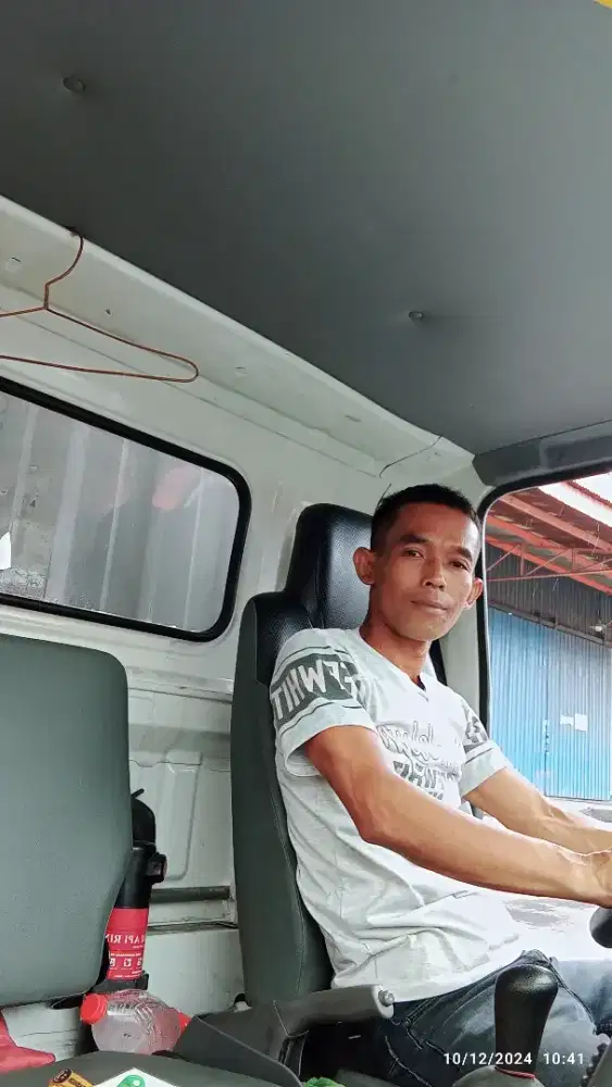 Mencari pekerjaan driver B1