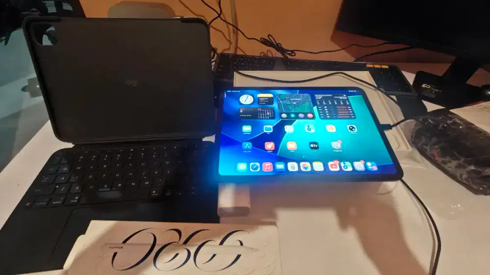 Ipad pro 11 - inch m4 bonus 4juta