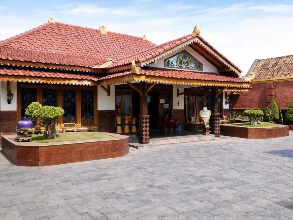 Dijual SEGERA Rumah Etnik Jawa Luas SHM di Tengah Kota Yogyakarta