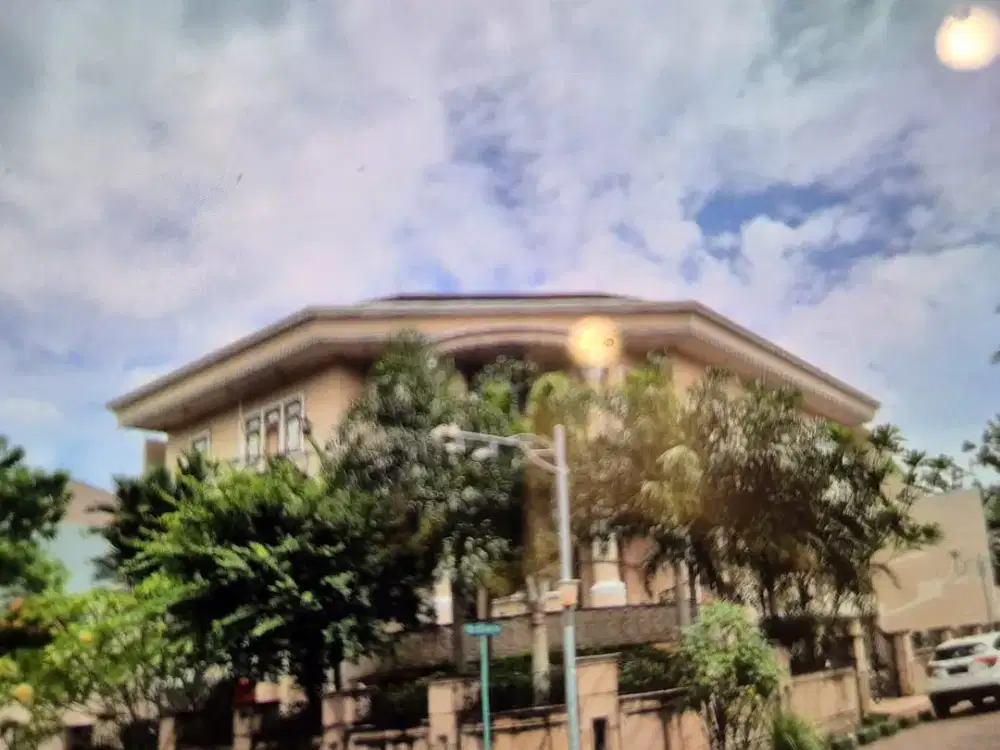 Jual Rumah Hoek Lux Bukit Gading Villa Luas 616m 3Tingkat