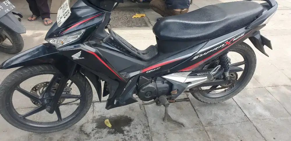SUPRA x 125 TH 2018 mulus pool pjk baru