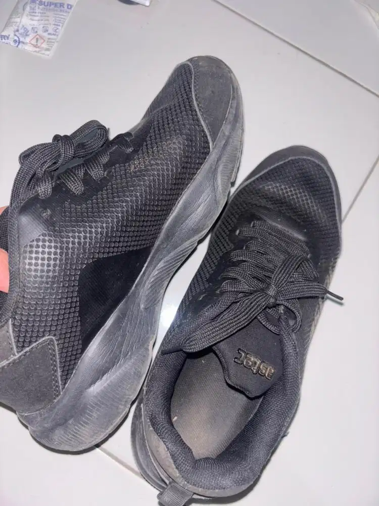 Sepatu Bekas cowok/cewek Astec