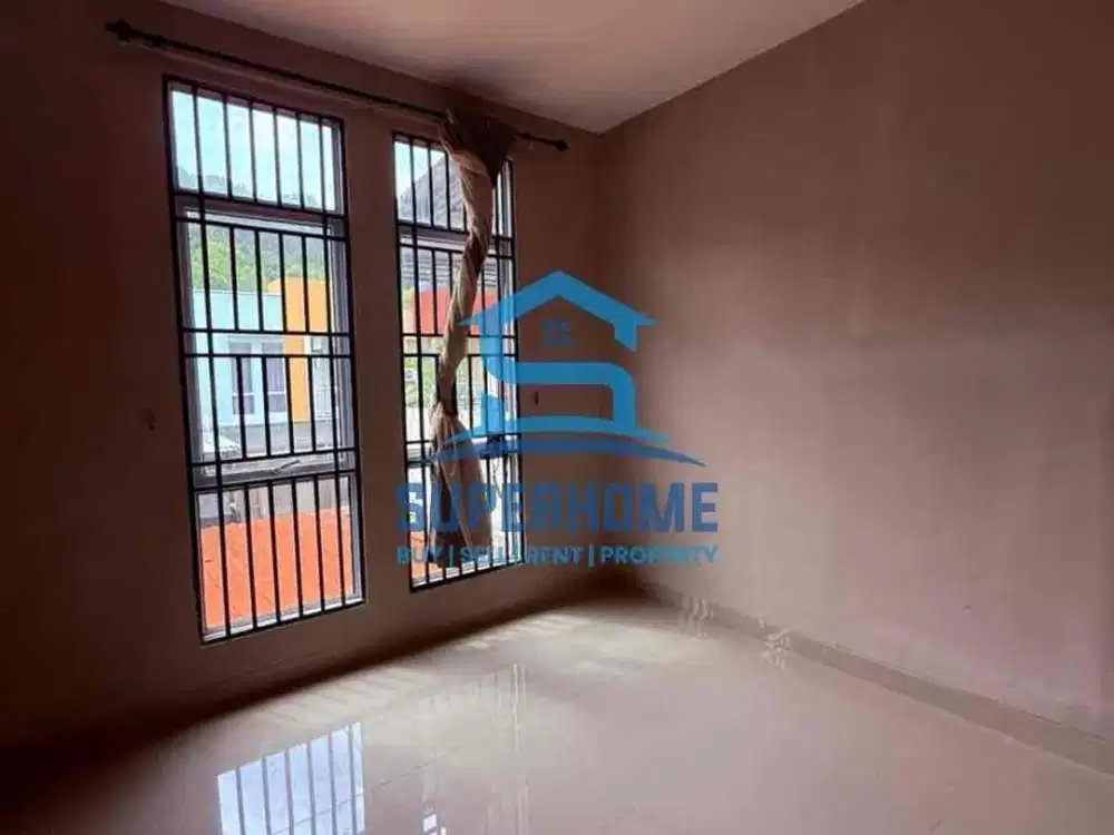 DIJUAL – Rumah Osella Residence, Batam Kota

 Spesifikasi:
• Tipe: 100/100
• 3 Kamar Tidur
• 3 Kamar Mandi
• 1 Gudang
• AC 2 Unit
• Rumah sudah renovasi
• Dijual dengan barang yang melekat

 Keunggulan:
 Harga menarik di area Batam Kota
 Lokasi strategis