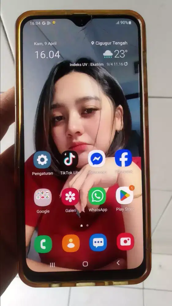 Samsung galaxy A20 4G 3/32 layar 6.5 inchi murmer