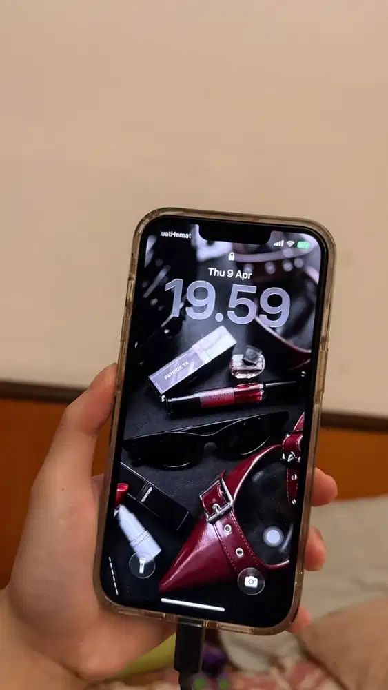 Iphone 13 125gb (no box)