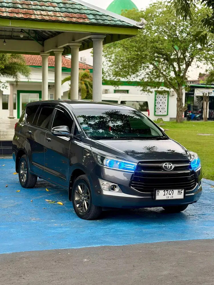 Innova Reborn 2.4 V Th 2018 Diesel Automatic KM 60rb OriginaL!