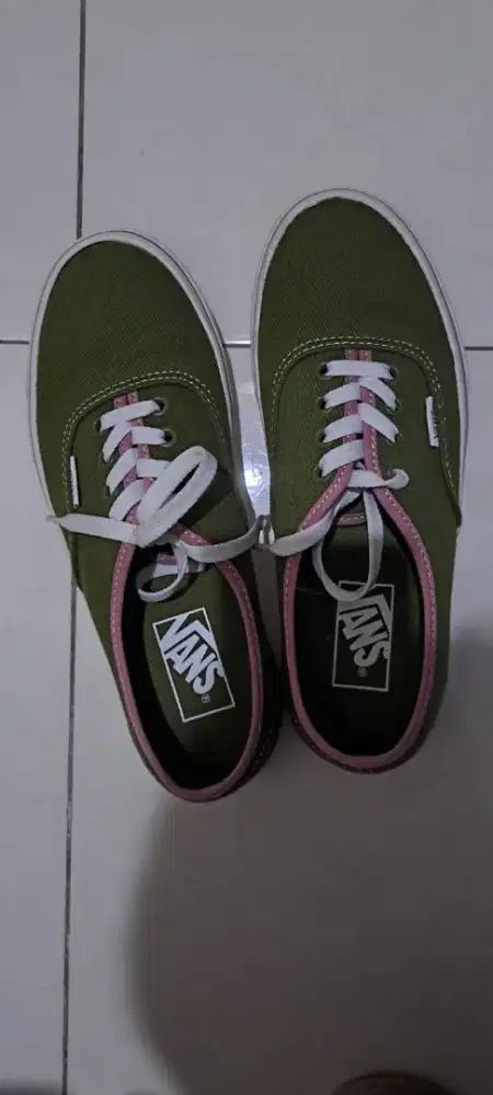 Sepatu Vans size 37
