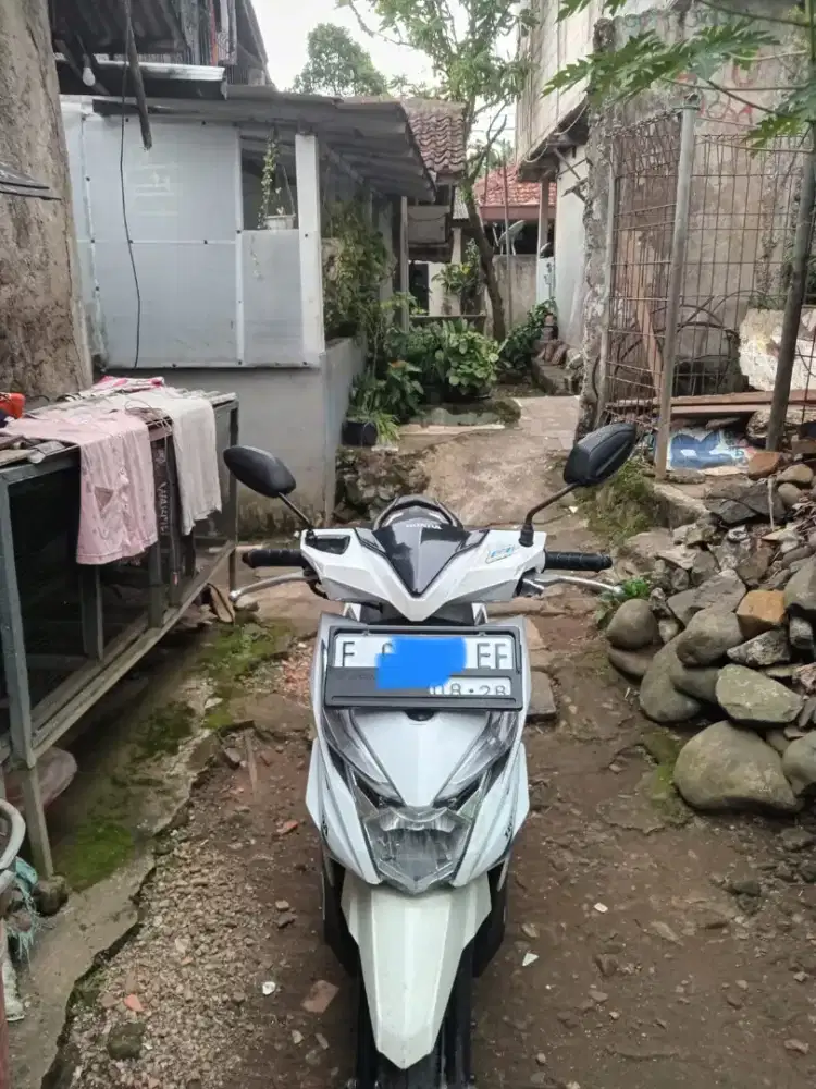 Sok yg serius aj Ini MTR beat nya barang bagus ss lengkap nego bensin