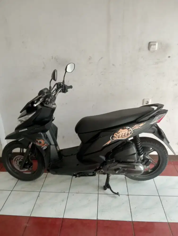 JUAL CEPAT Honda Beat street CBS TAHUN 2019, Super Mulusss FULL ORI.