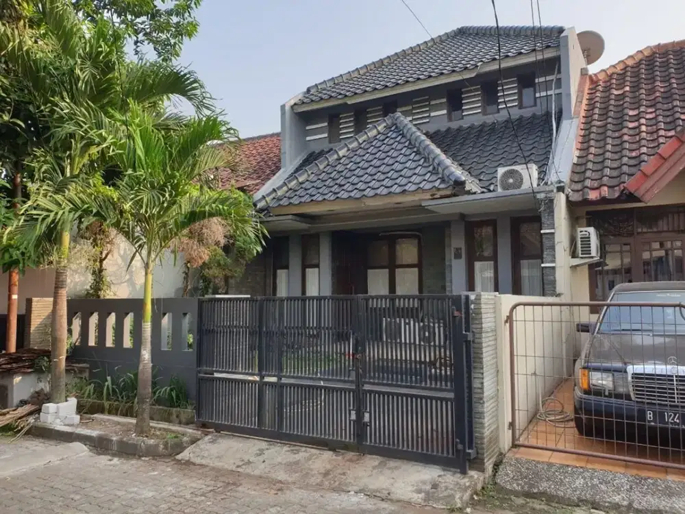 Rumah 5 Kamar Tidur SHM 15 Menit ke Gerbang Tol Serpong 5 J-46573