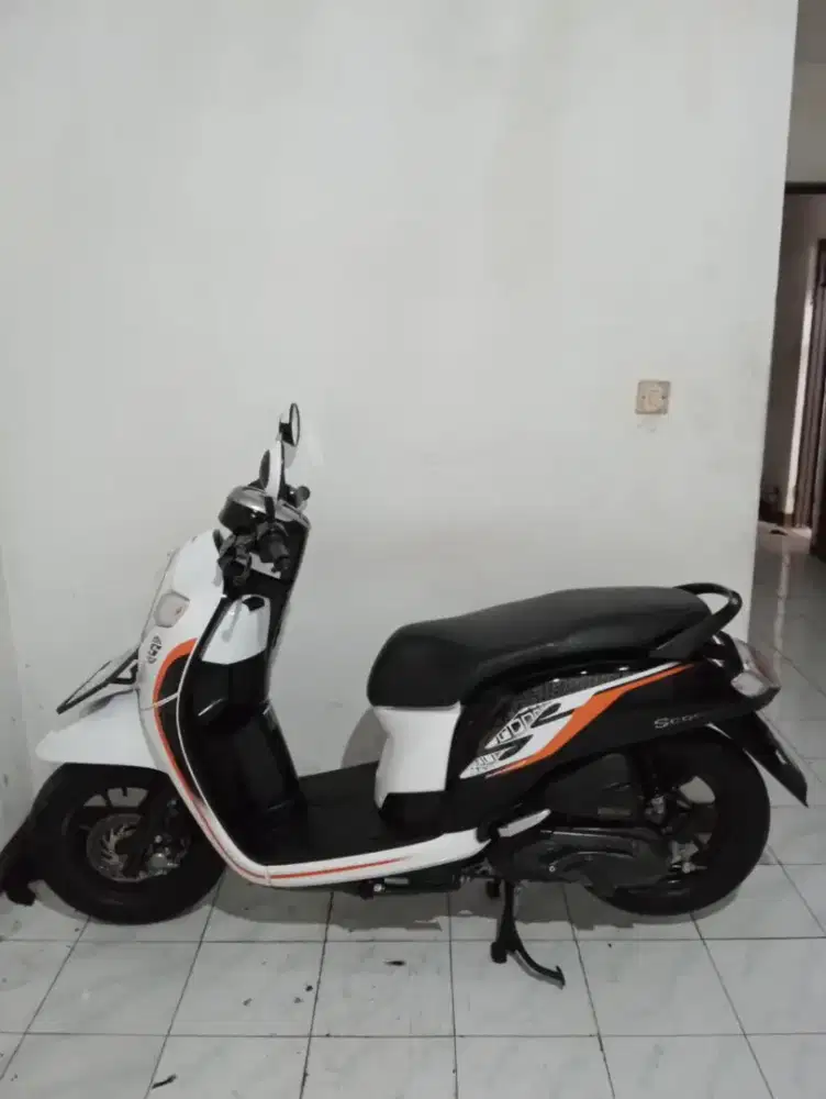 JUAL CEPAT.. HONDA Scoopy FI New 2019, SUPER MULUSSS.. FULL ORI..