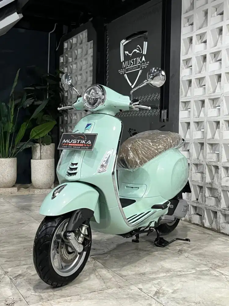 VESPA PRIMAVERA 150ABS 2022 - Chintia Mustika