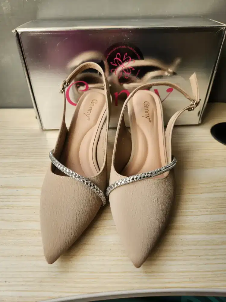 Sepatu Pesta Wanita Slingback Heels 7.5 cm Genny K0235014 (khaki, sz37