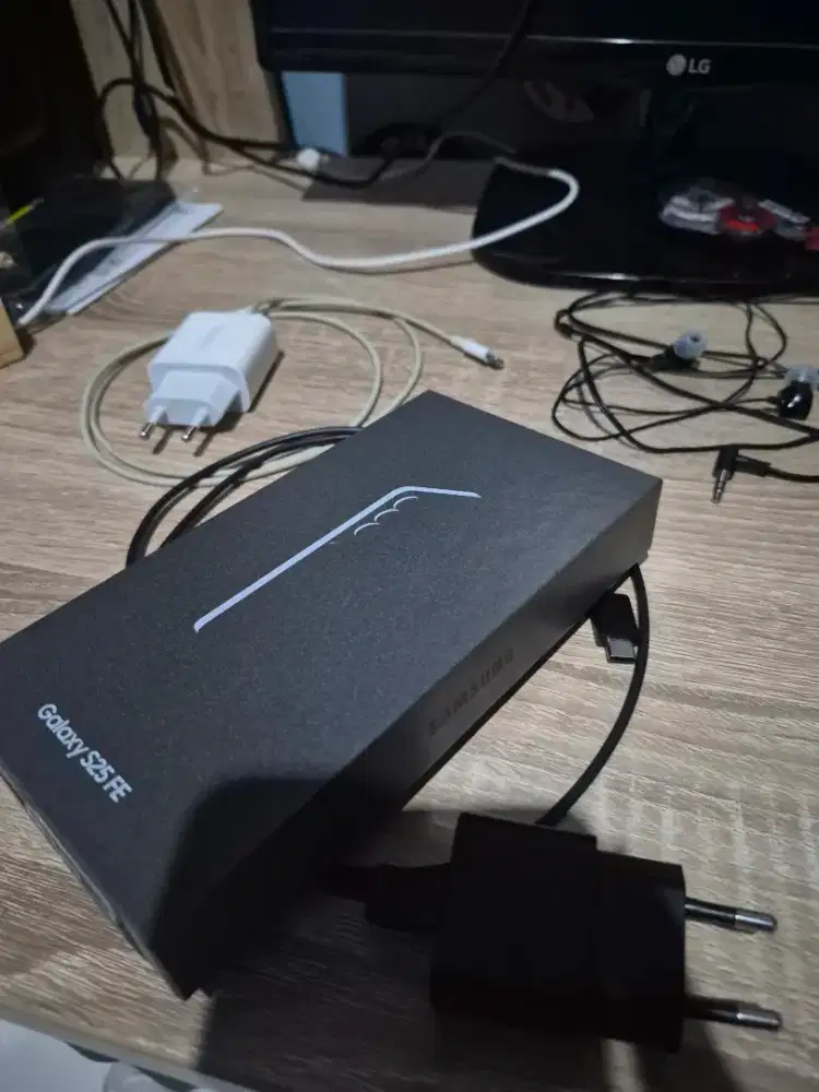 Samsung S25 FE 8/256