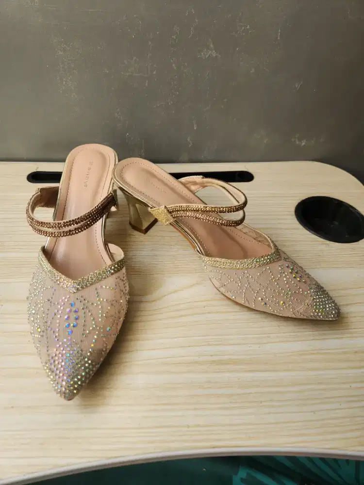 Sepatu Mules Pesta Wanita Brokat Glitter Heels 5.5 cm Genny gold sz 38