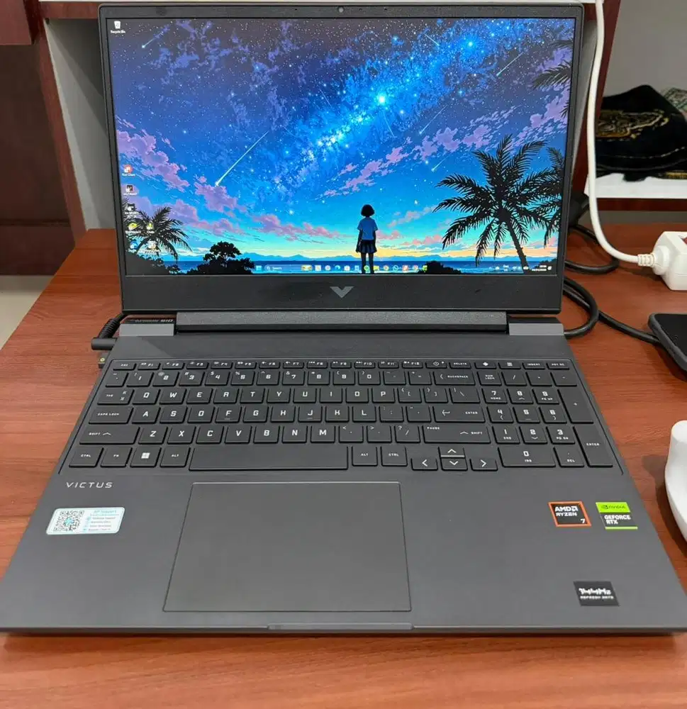 HP Victus 15 Ryzen 7 8845HS RTX 4050 32GB/512GB