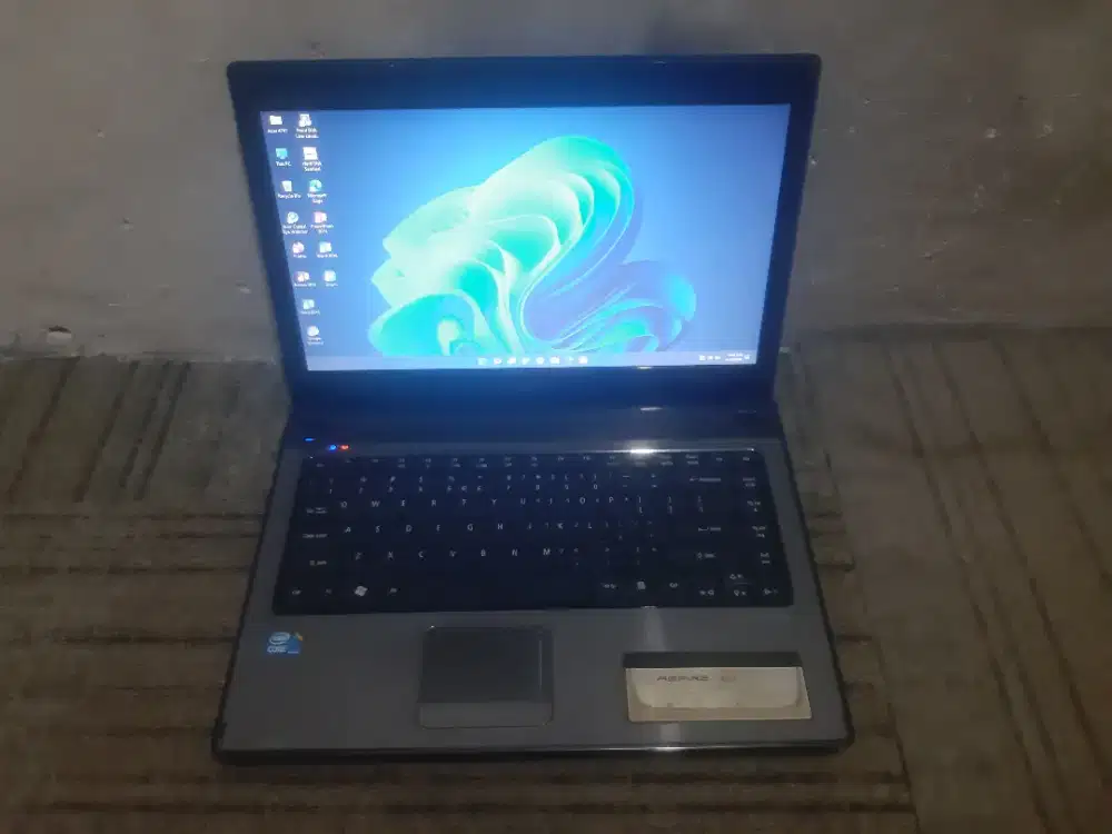 Acer ASPIRE 4741 Processor intel Core i3,Ram 4GB,HDD 320GB