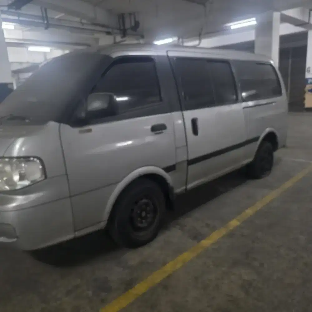 Dijual murah KIA pregio 2004