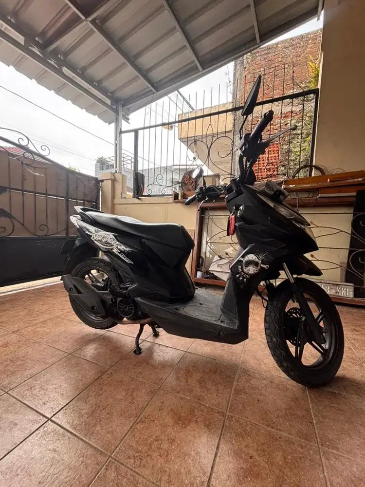 Jual honda beat street 2017