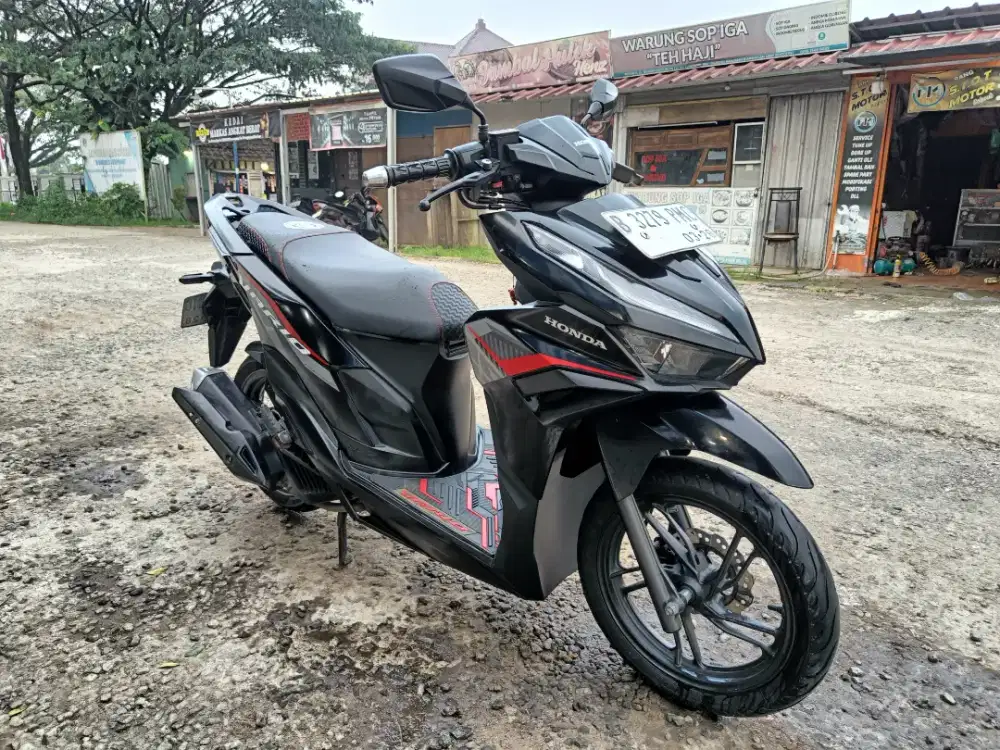 Honda Vario Techno 125 Gen 2 thn 2023 cw original hitam glossy