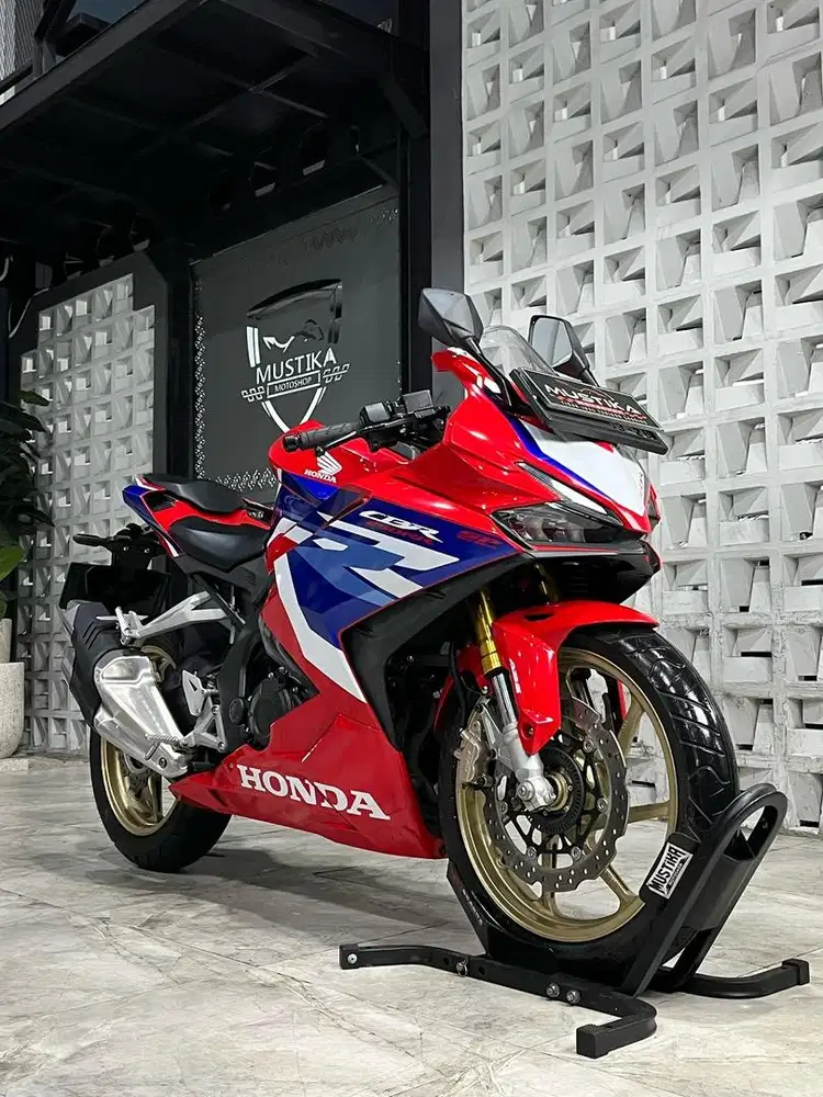 Tipe Tertinggi ODO 2RB!!Honda CBR 250 SP QS 3color 2023 - Ayu mustika
