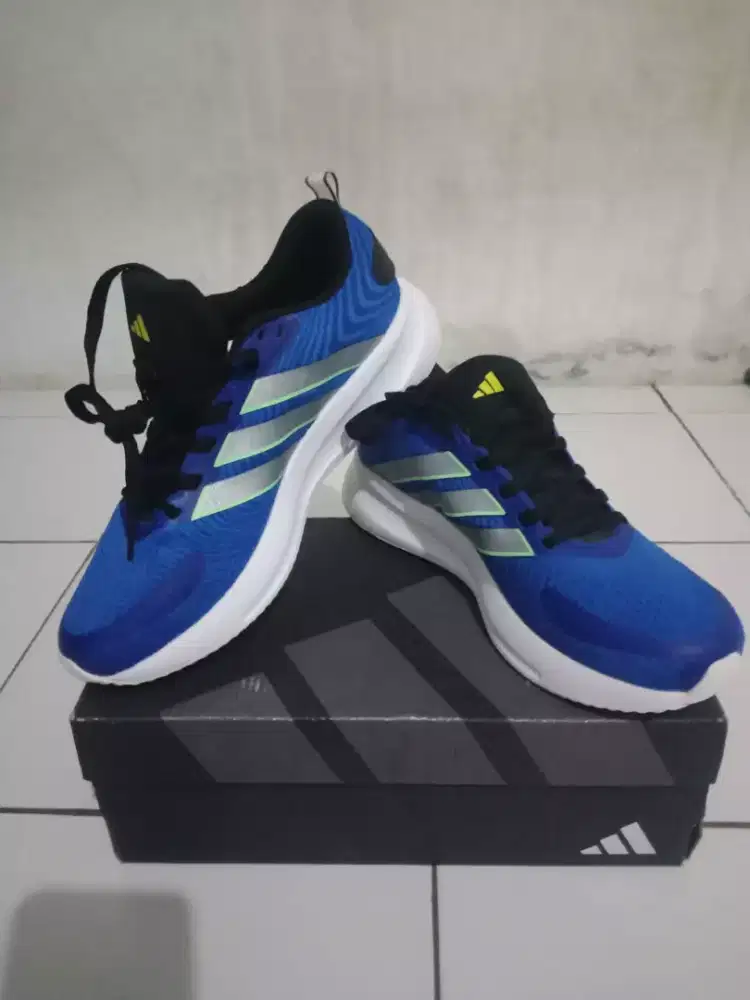 Sepatu Adidas supernova 2