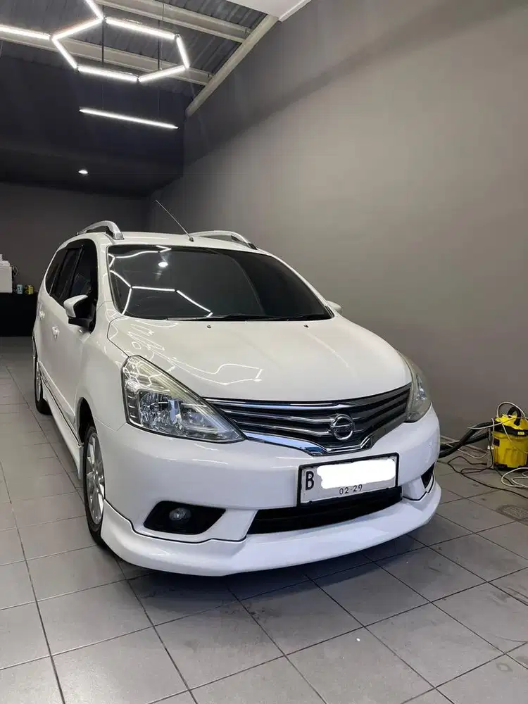 NISSAN GRAND LIVINA HWS 2014