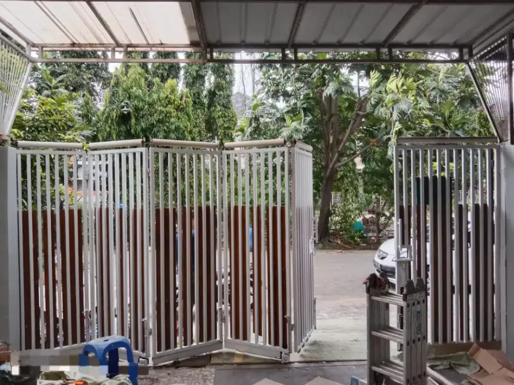 Dijual / Disewakan rumah nyaman, lokasi strategis, aman di Taman Royal