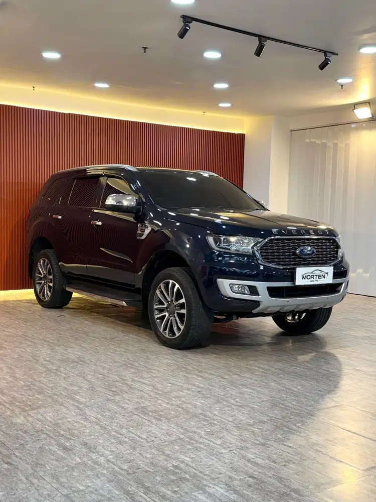 Ford Everest Titanium AWD Facelift 2022 Odo 53 Ribu Record Bergaransi