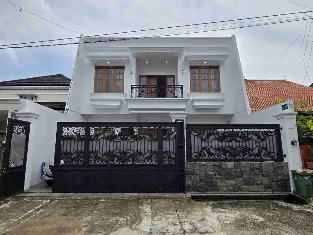 Rumah mewah jalan lebar dalam komplek di Duren Sawit Jaktim