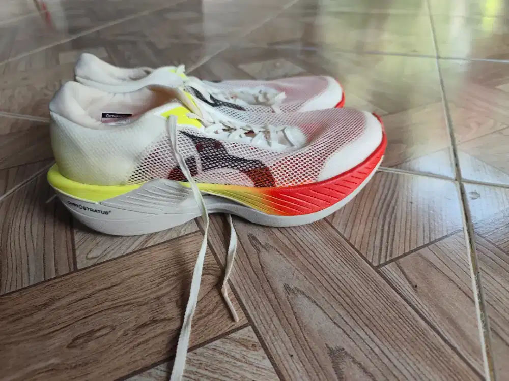 Sepatu Running Ortuseight Solar 1.1