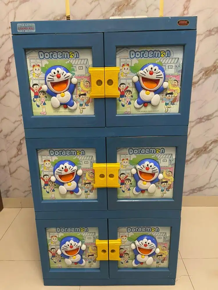 Lemari NAIBA 3 tingkat doraemon