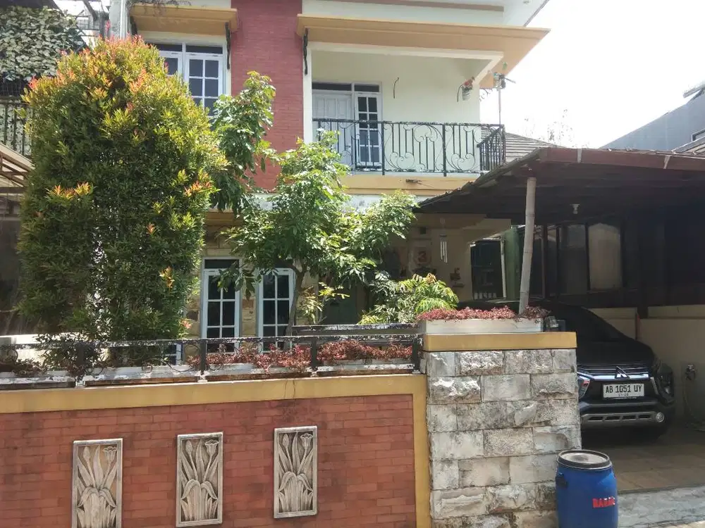 Rumah 2 lantai di Maguwoharjo