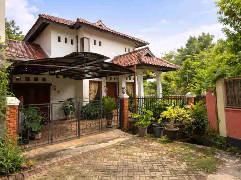 Rumah Asri Komplek Cirendeu 4 km ke MRT lebak bulus harga terbaik