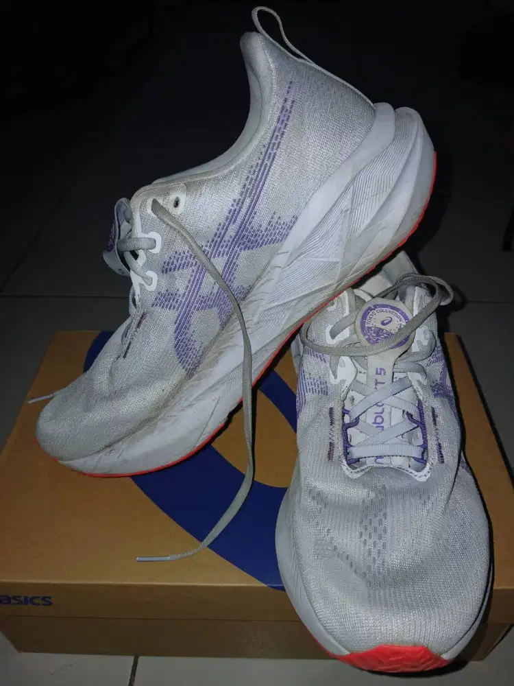 ASICS Novablast 5 Tokyo – Size 45 (US 11) – Like New (Mileage