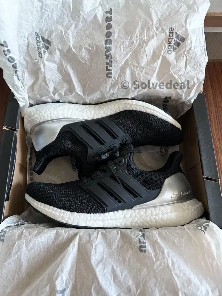 Sepatu Running Adidas Ultra Boost 4.0 DNA Black Silver Original Baru